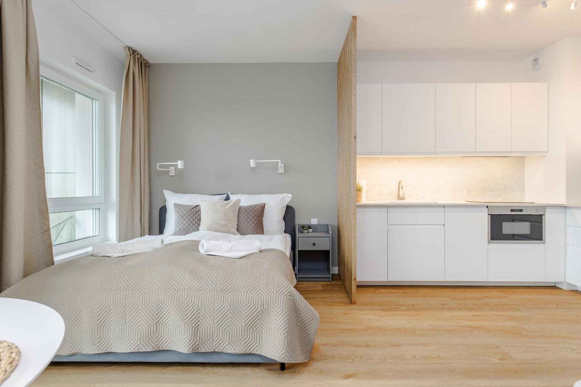 Apartament Very Berry - Naramowicka 106a - Z Garazem I Balkonem- Self Check In 24h *